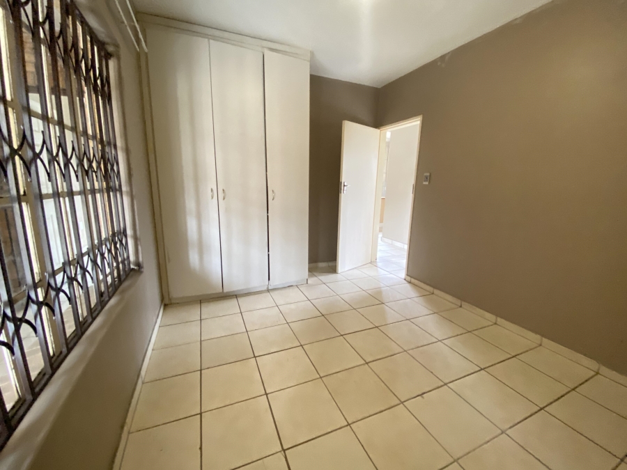 2 Bedroom Property for Sale in Lower Bo-dorp North West